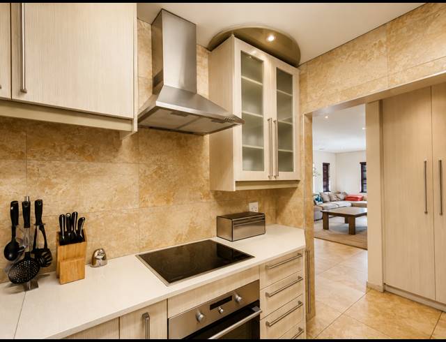 4 BEDROOM TOWNHOUSE FOR SALE IN THREE RIVERS PROPER